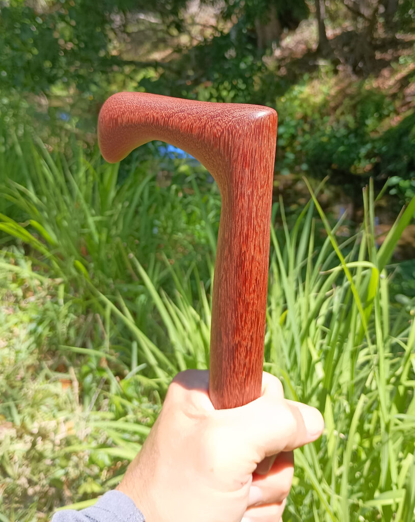 walking cane made of solid cumaru - 04-13-2025 - closeup